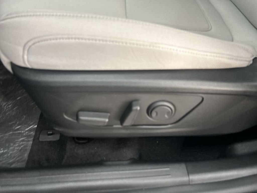 New 2026 Phantom Black Hyundai SEL AWD image 13