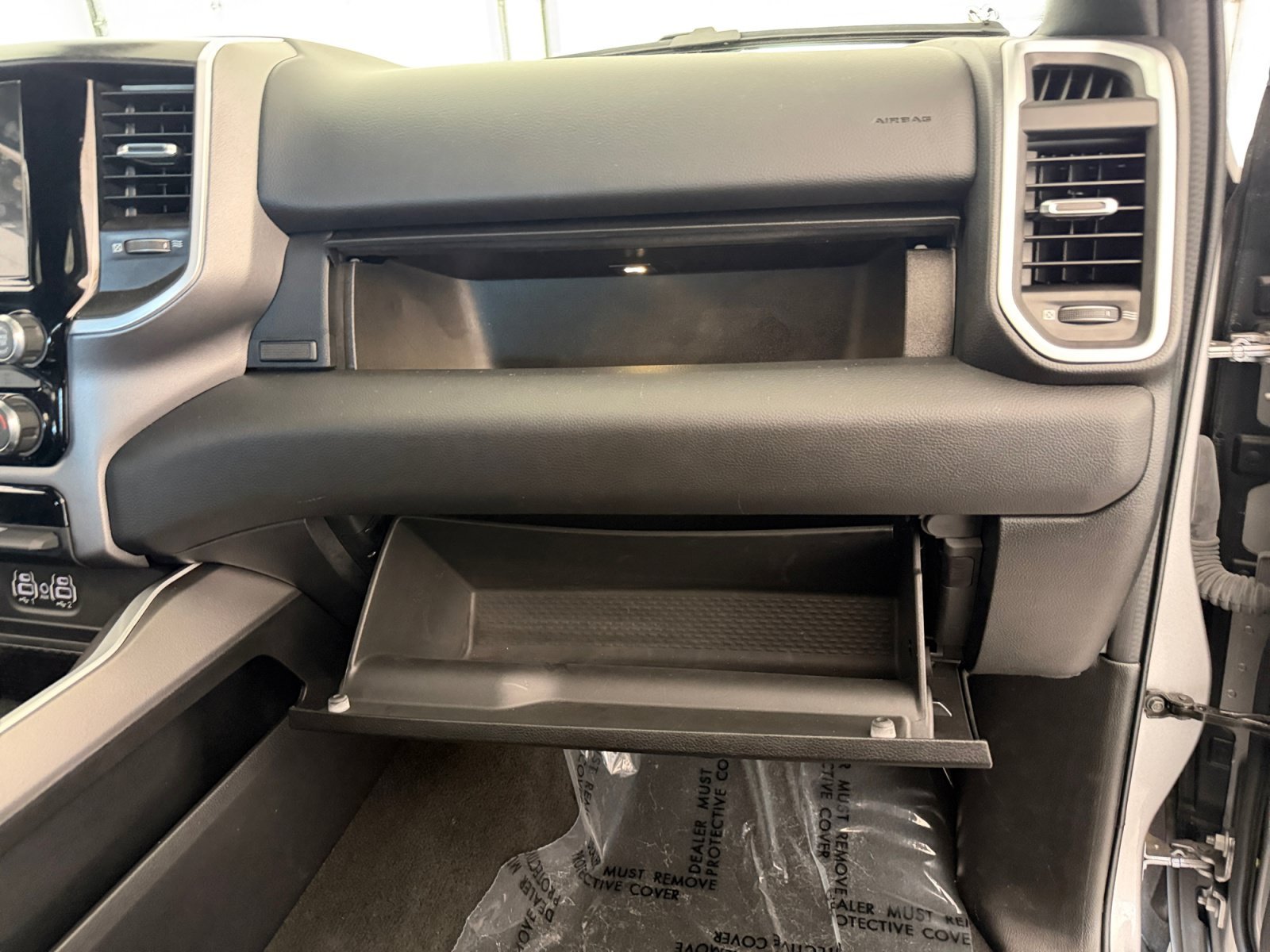 Used 2023 Billet Silver Metallic Clearcoat Ram Big Horn image 31