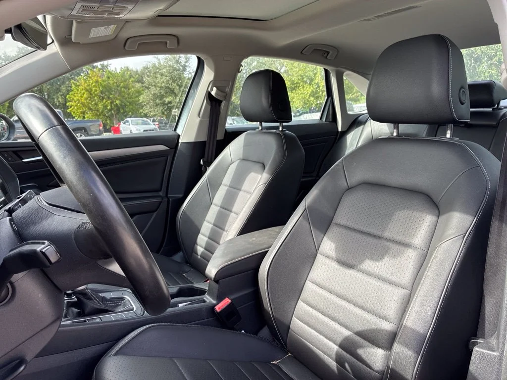 Used 2024 Gray Volkswagen 1.5T SE image 10