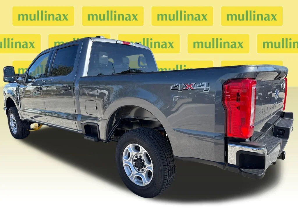 New 2026 Gray Ford XLT image 4