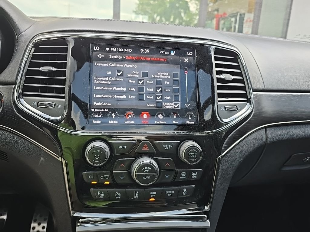 Used 2019 Red Jeep Overland image 23