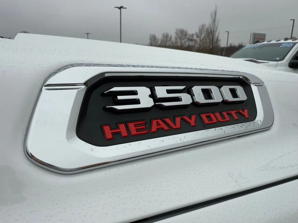 2026 RAM 3500 Limited - Photo 11