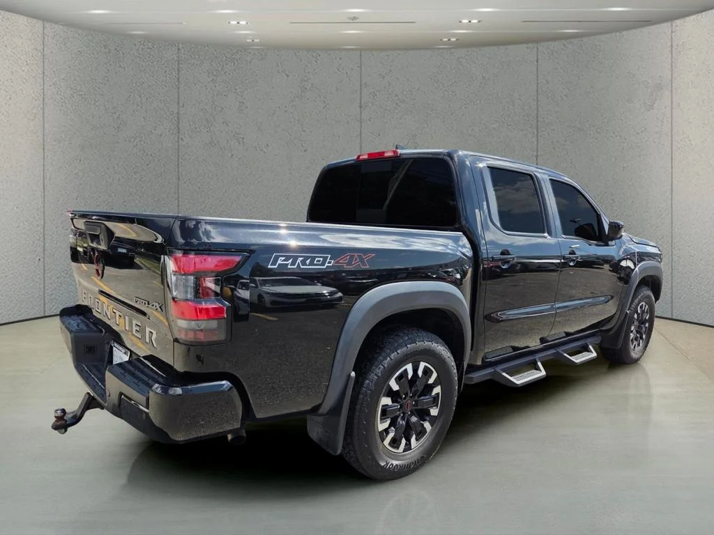 Used 2023 Black Nissan PRO-4X image 5