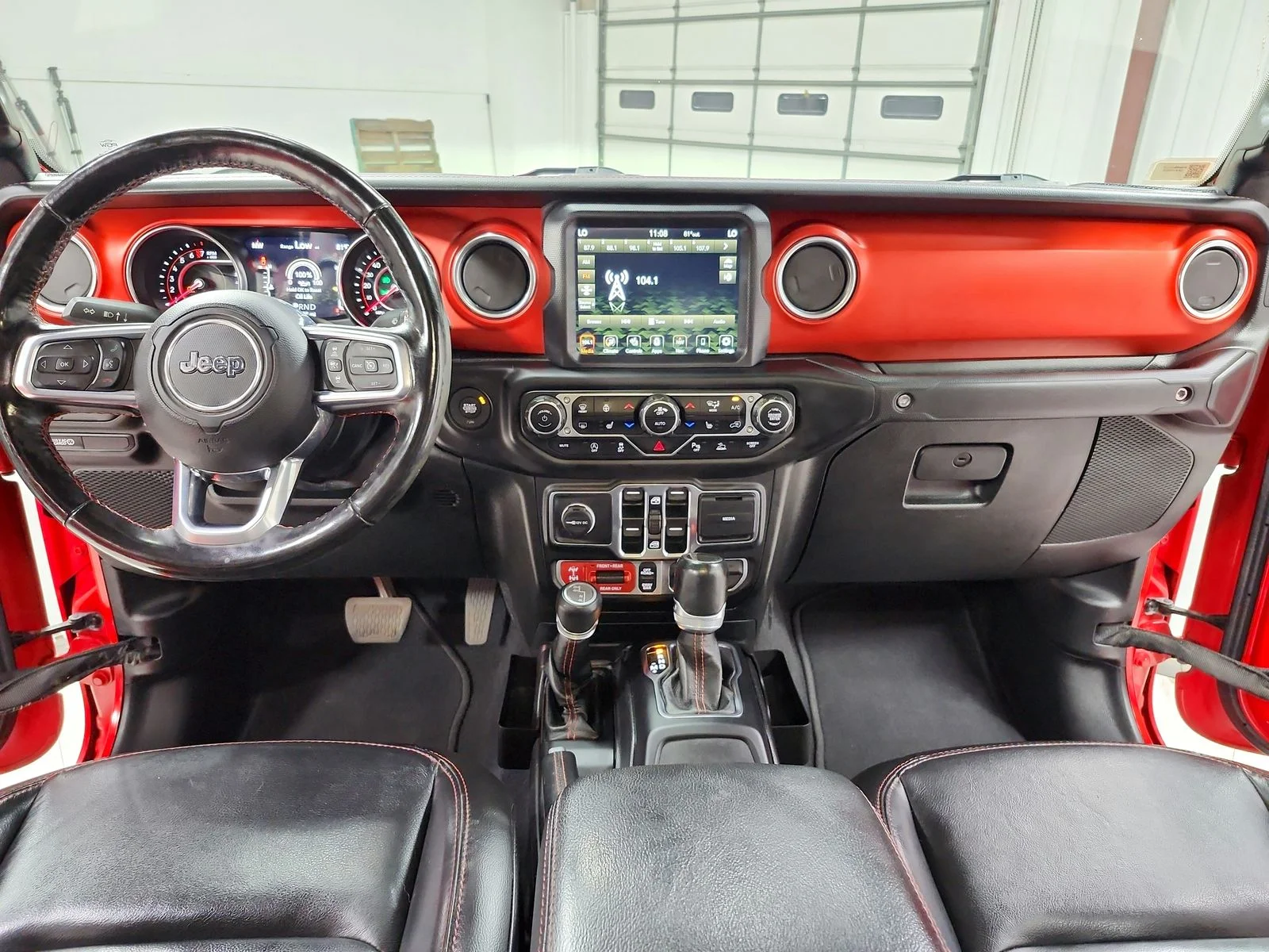 Used 2020 Firecracker Red Clearcoat Jeep Rubicon image 23