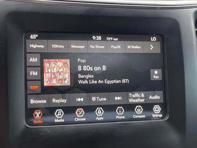 Certified Used 2019 Diamond Black Jeep Latitude Plus image 25