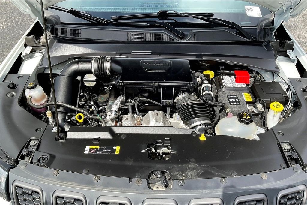 Used 2025 White Jeep Trailhawk image 33