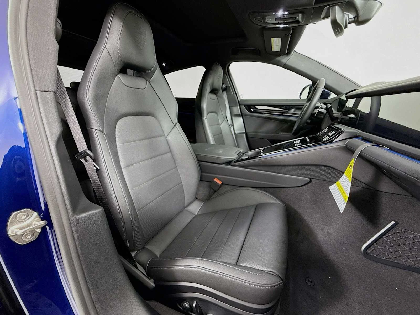 2026 Porsche Panamera 4 E-Hybrid - Photo 30