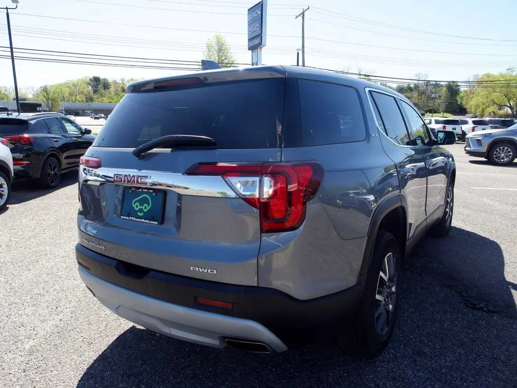 2021 GMC Acadia SLE - Photo 8