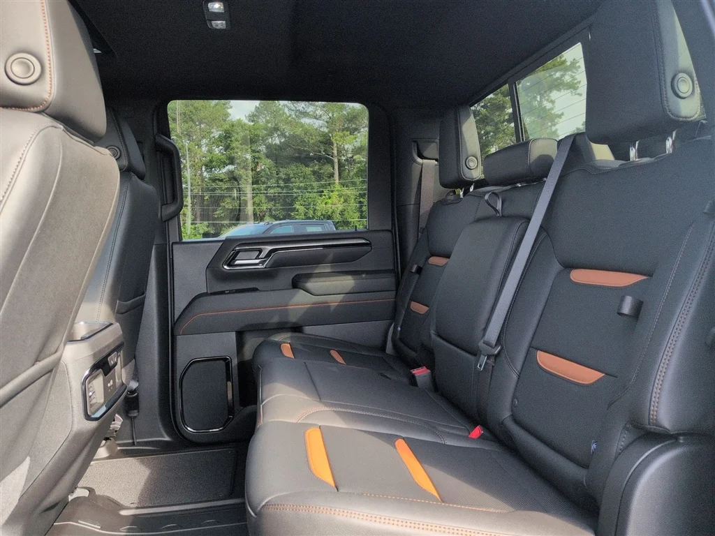 Used 2026 Onyx Black GMC AT4 image 26