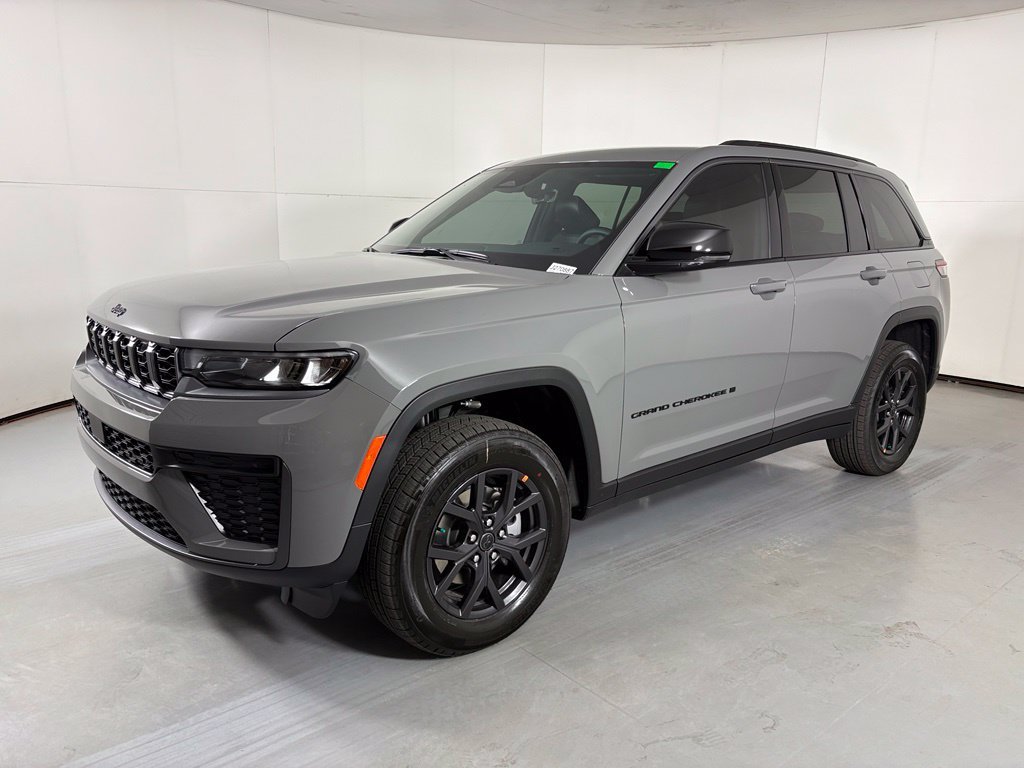 New 2027 Sting-Gray Clear-Coat Paint Jeep Altitude image 4