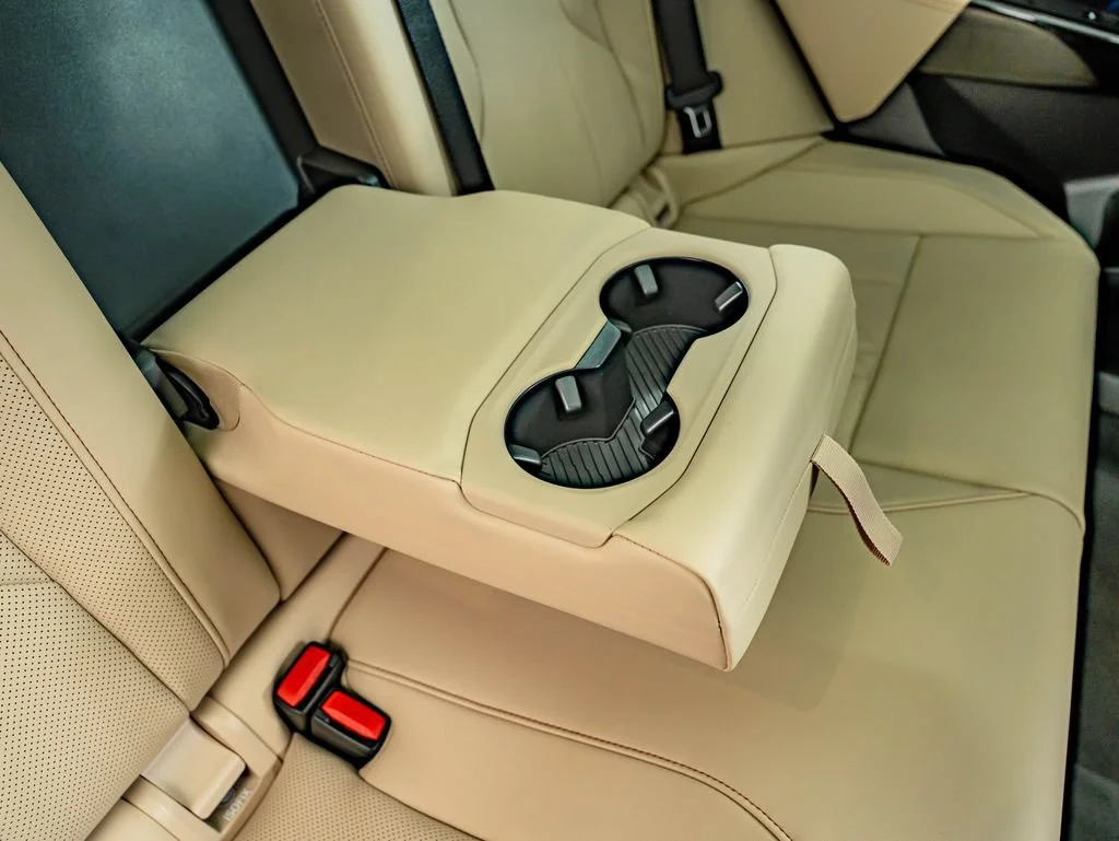 New 2026 Mineral White Metallic BMW 30 xDrive image 35