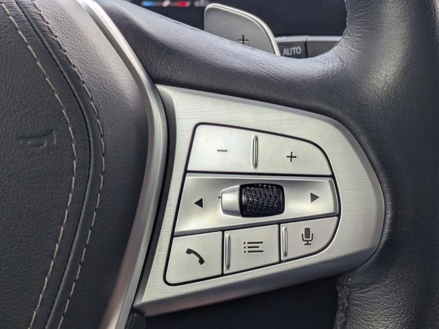 Used 2025 White BMW xDrive40i image 28