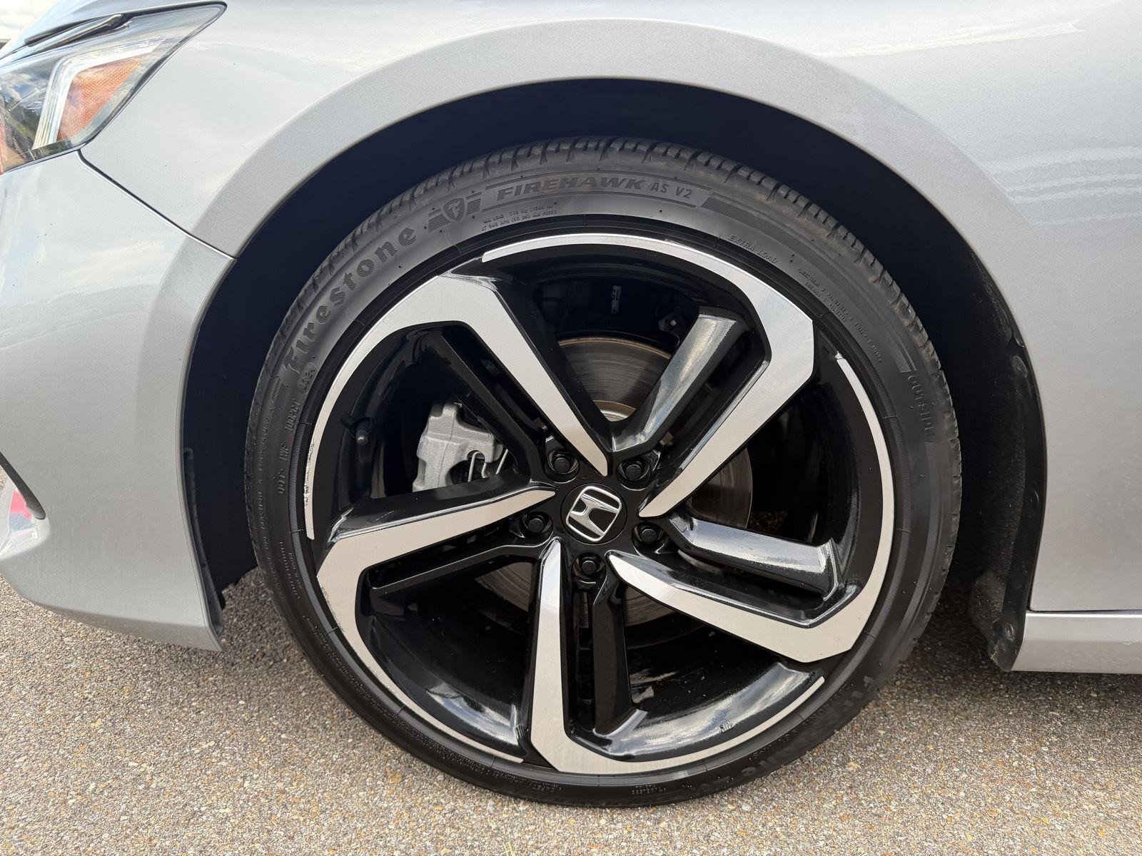 Used 2022 Lunar Silver Metallic Honda Sport Special Edition image 25