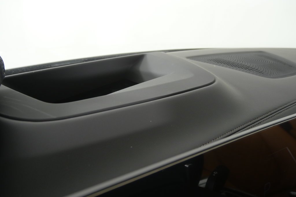 New 2027 Mineral White Metallic BMW xDrive40i image 22