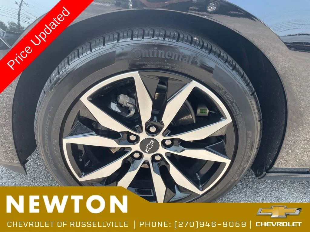 Used 2025 Black Metallic Chevrolet RS image 43