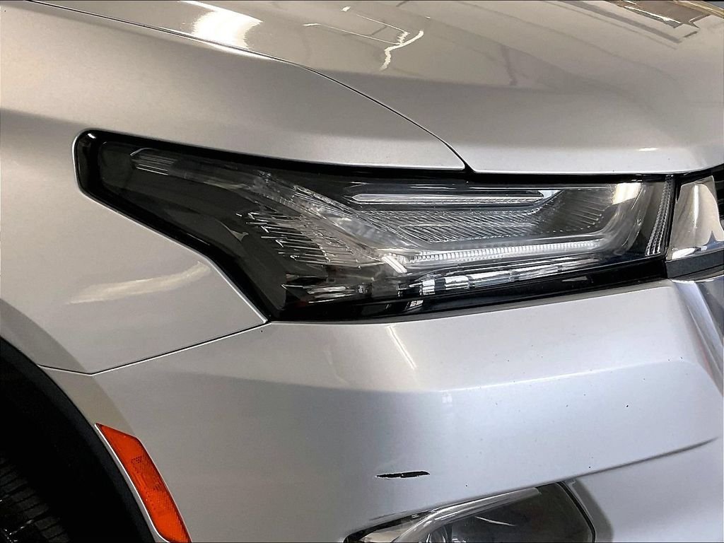Used 2022 Silver Chevrolet LS image 33