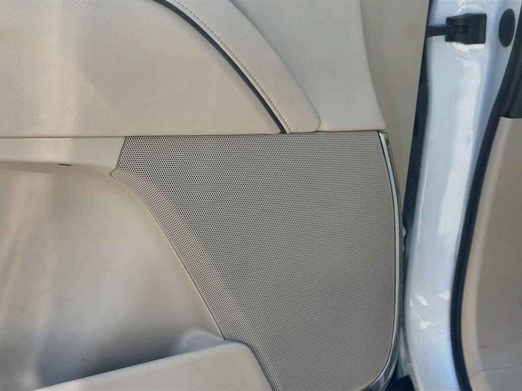 Used 2021 White Cadillac Premium image 19