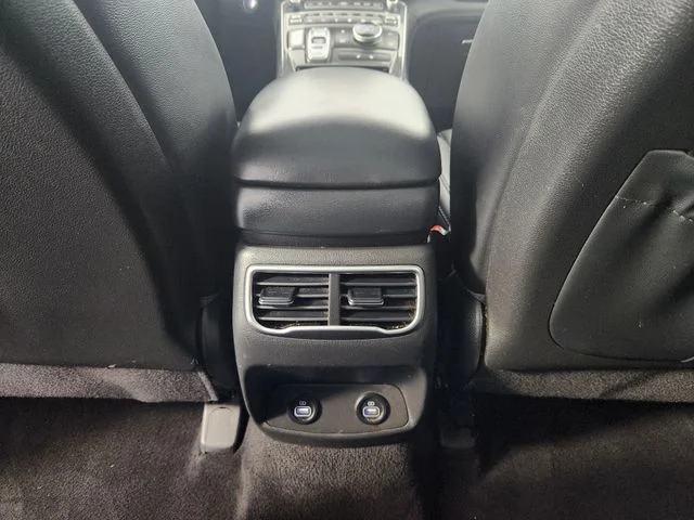 Used 2023 Silver Hyundai SEL image 18