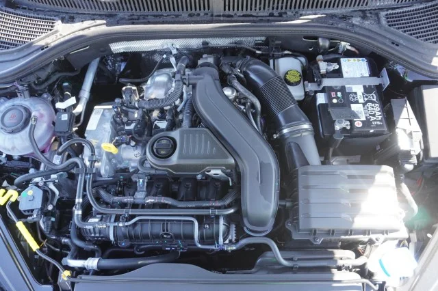 New 2026 Deep Black Pearl Volkswagen SEL image 35