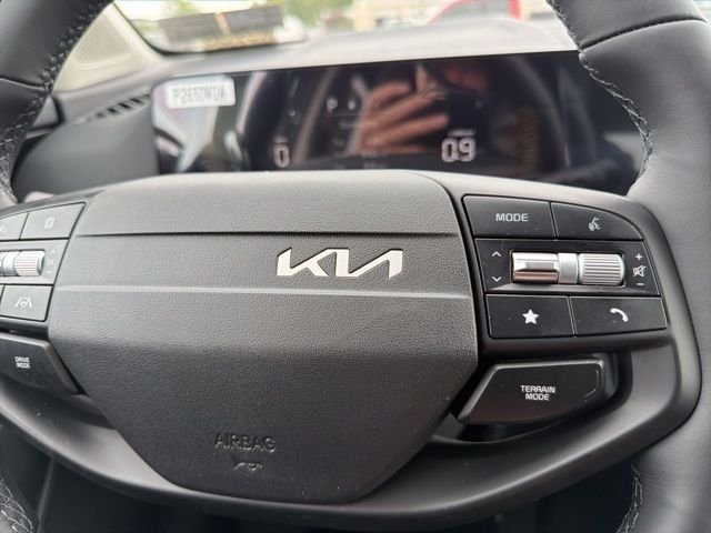 New 2026 Wolf Gray Kia EX image 23