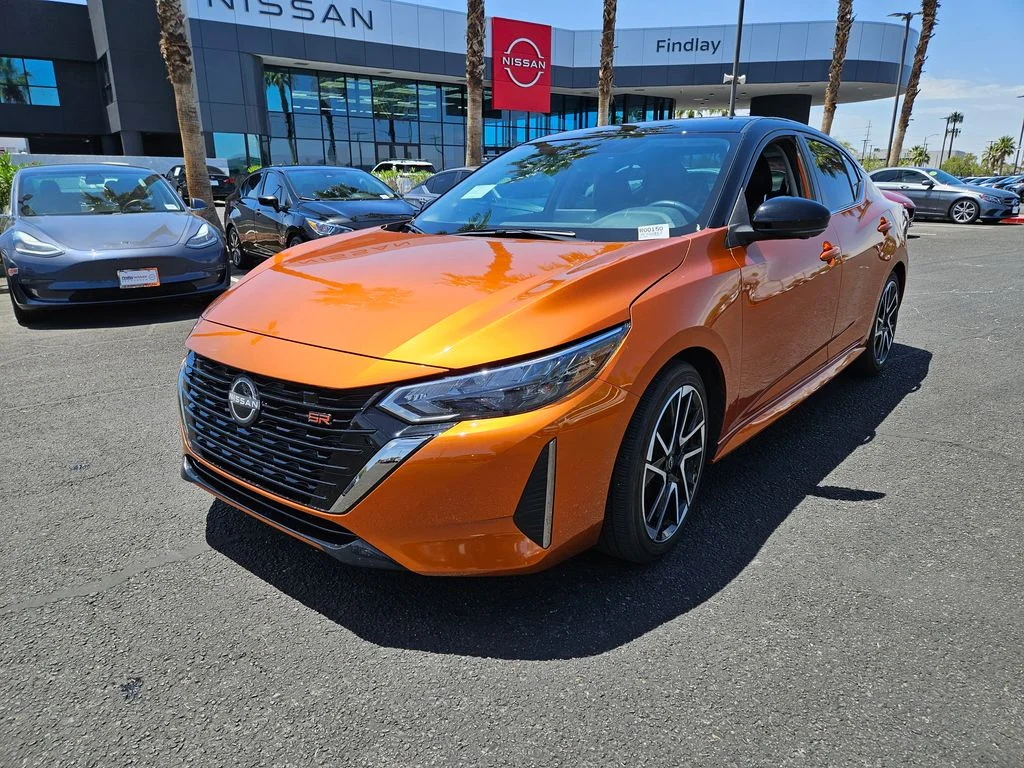2025 Nissan Sentra SR CVT's photo