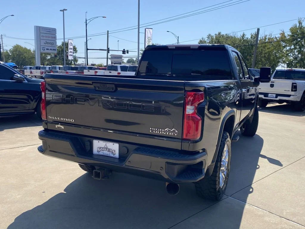 Used 2020 Brown Chevrolet High Country image 9