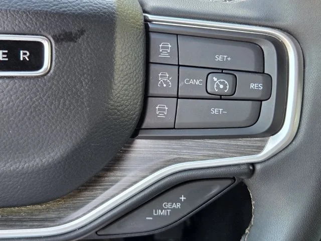 Used 2024 White Jeep Series II image 24