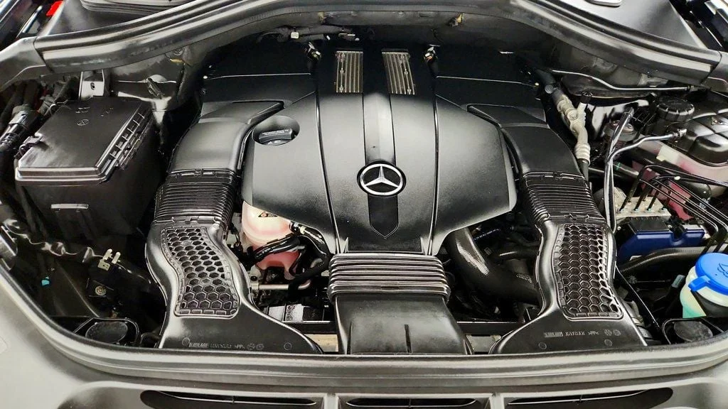 Used 2019 Black Mercedes-Benz GLE 400 4MATIC® SUV w/ Premium 1 & Parking Assist Pkgs image 26