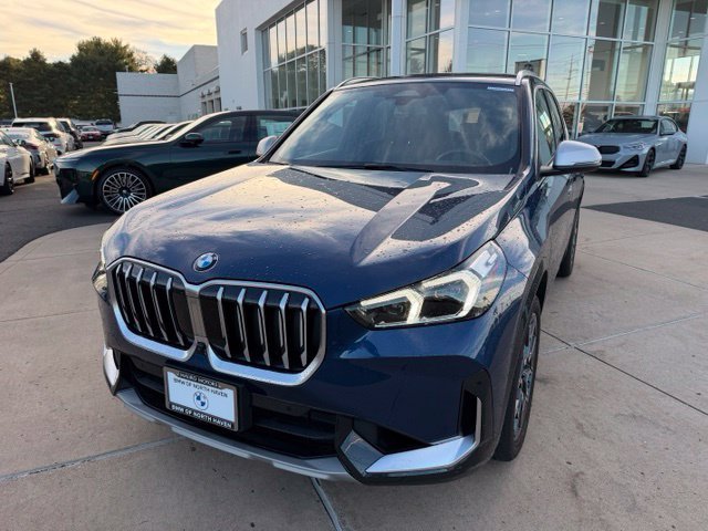 Used 2024 Blue BMW xDrive28i image 1