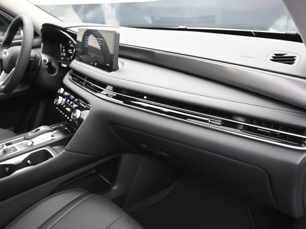 Certified Used 2026 White INFINITI PURE image 25