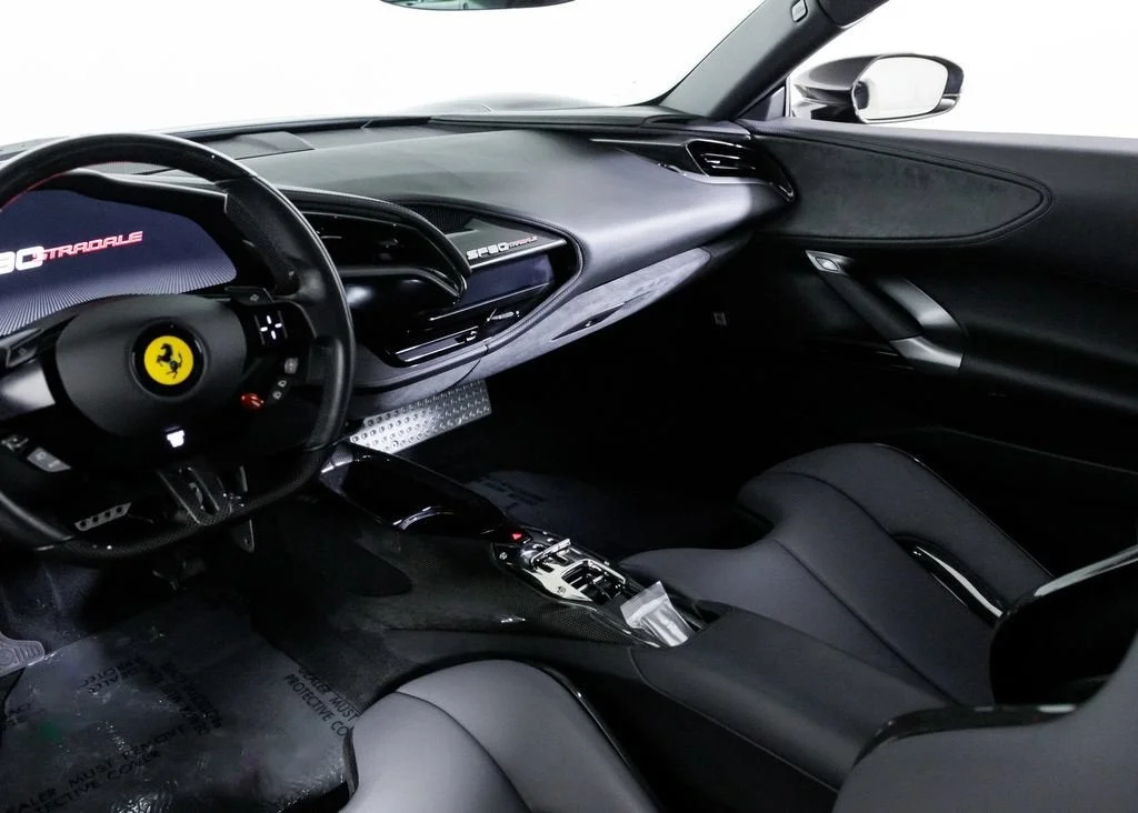 Certified Used 2022 Nero Ferrari Base image 23