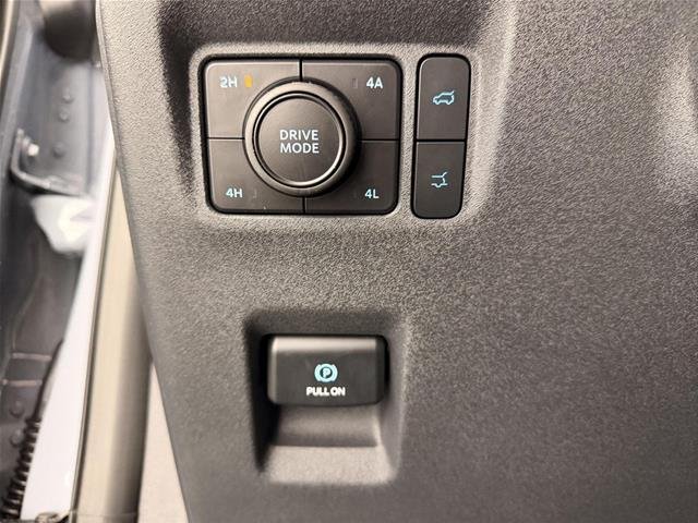New 2026 Glacier Gray Metallic Tri-Coat Ford Platinum® image 76