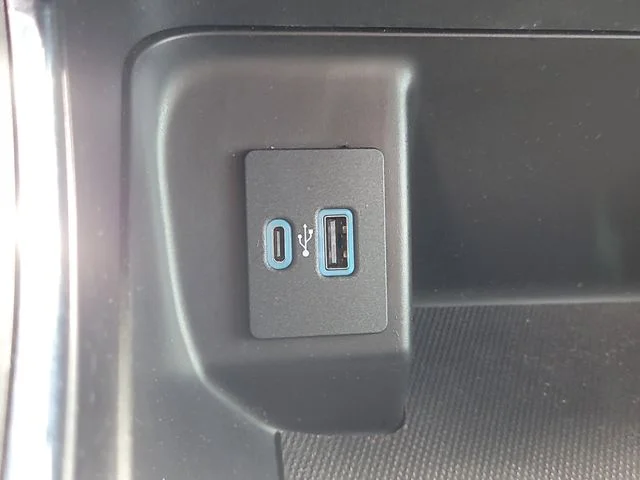 Used 2023 White Ford XL image 27