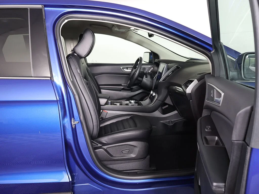 Used 2024 Blue Ford SEL image 26