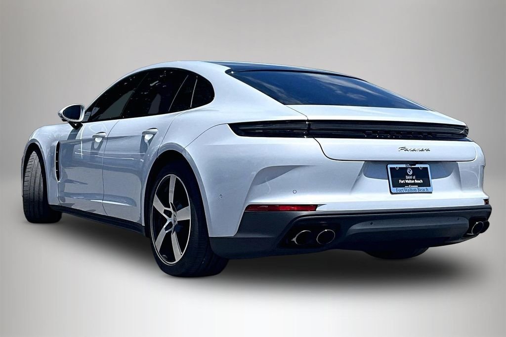Used 2025  Porsche 4 image 4