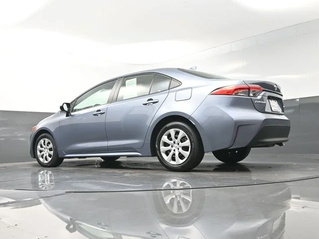 2025 Toyota Corolla LE - Photo 36