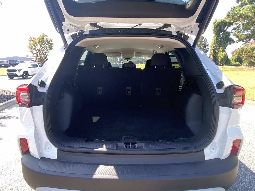 Certified Used 2024 Oxford White Ford Active image 8