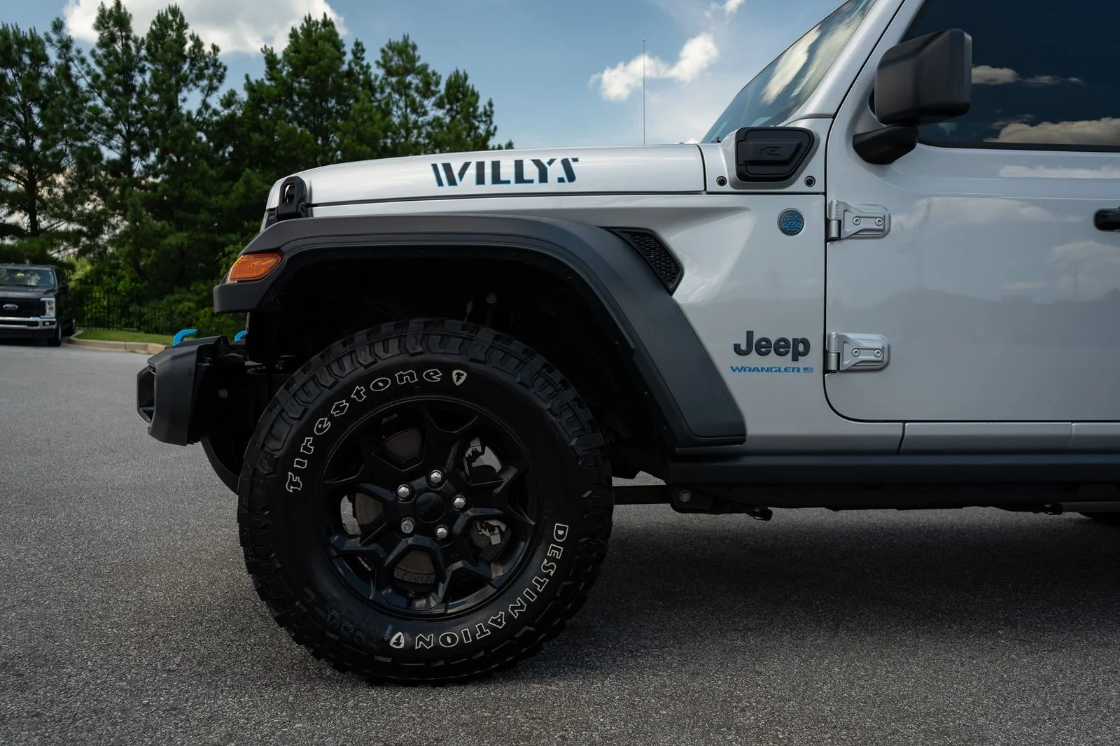 Used 2023 Silver Jeep Willys 4xe image 4
