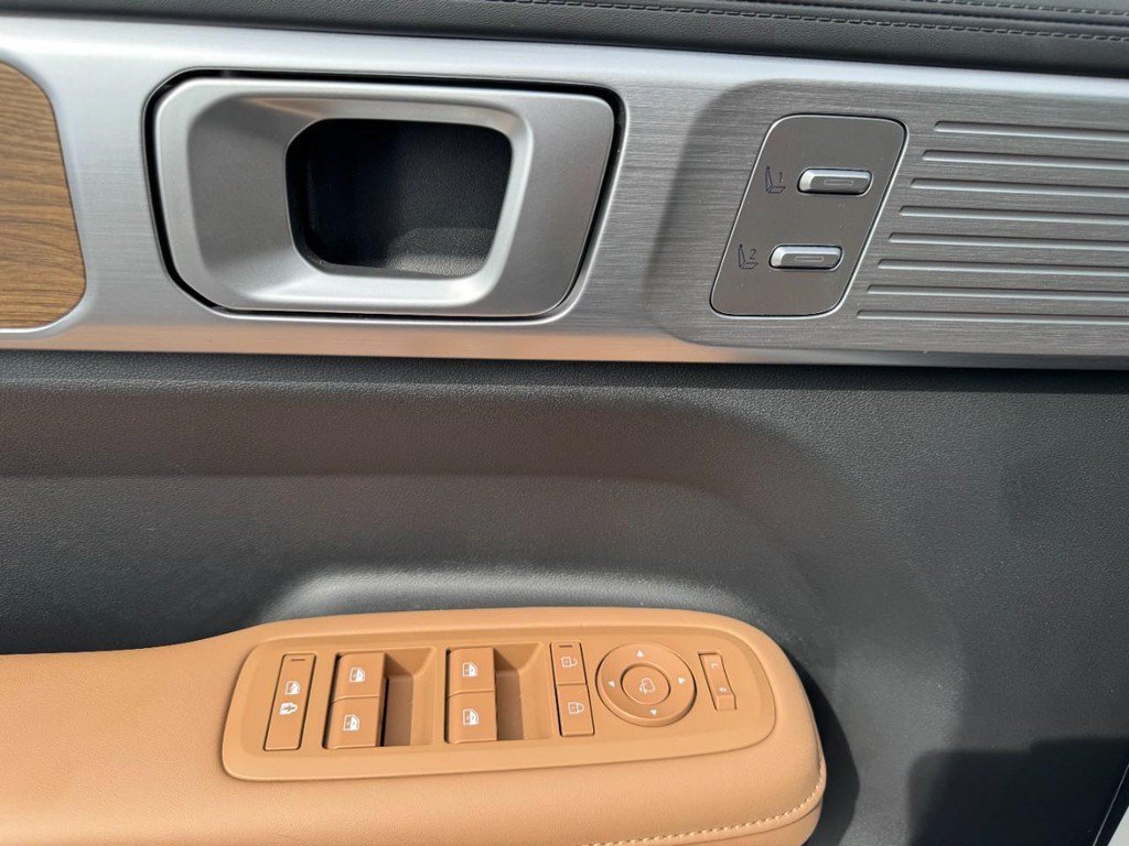 2026 Hyundai Santa Fe Calligraphy - Photo 18