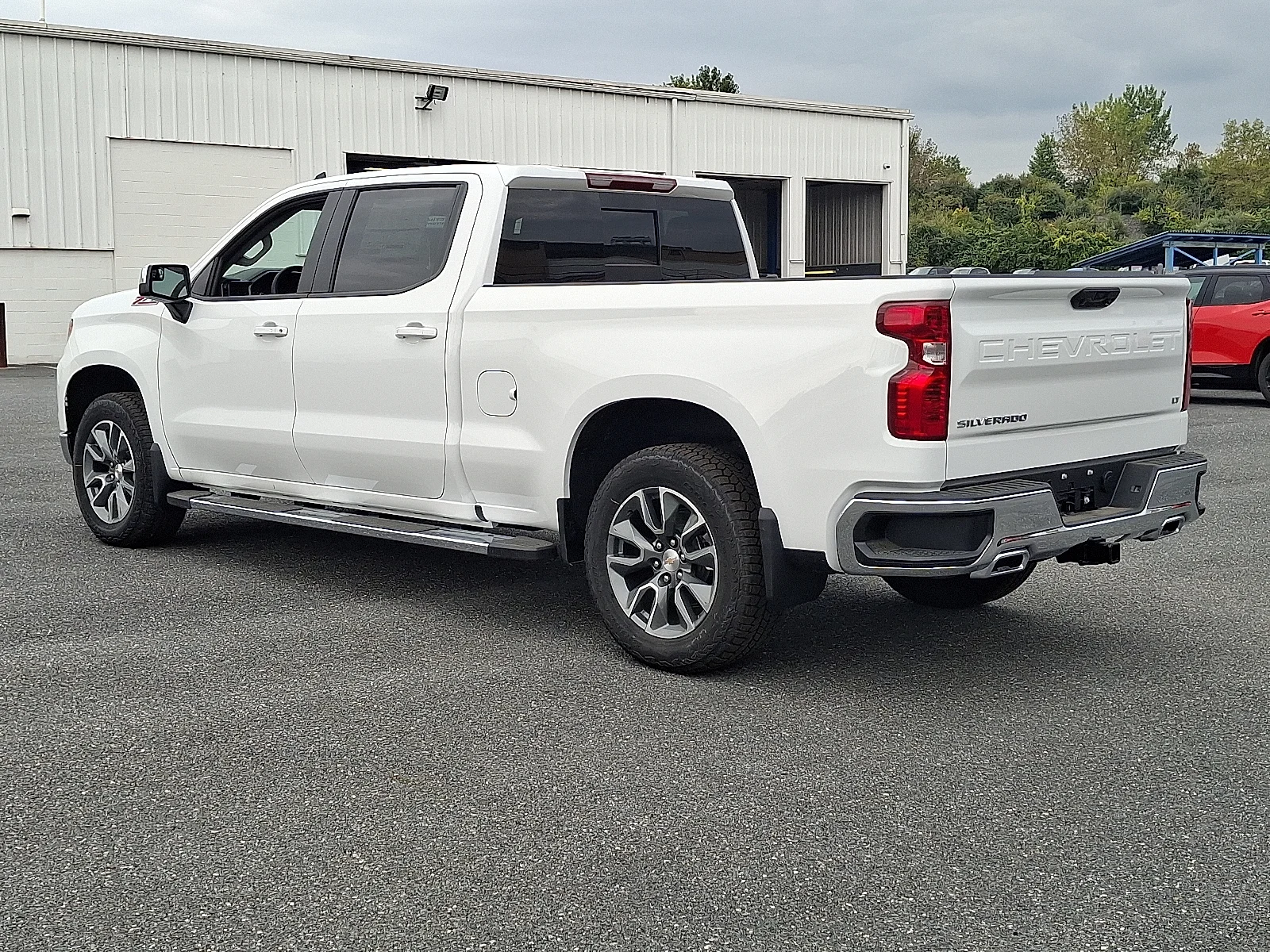 New 2026 Summit White Chevrolet LT image 9