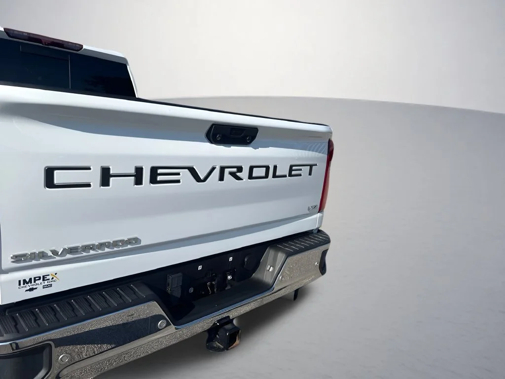 Used 2022 SUMMIT WHITE Chevrolet LTZ image 34