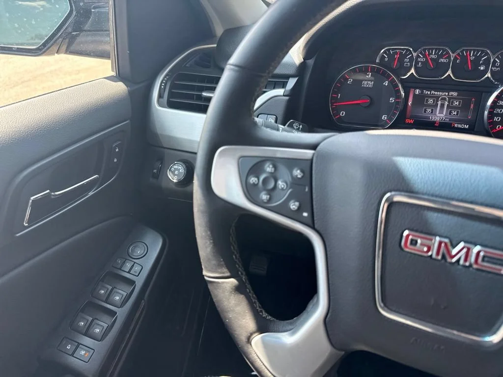 Used 2016 IRIDIUM METALLIC GMC SLT image 18