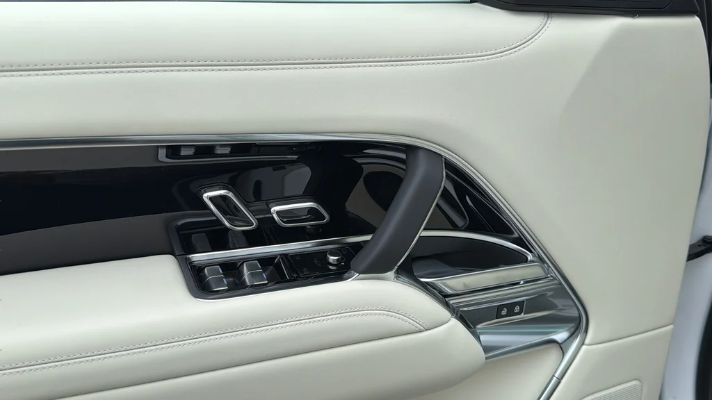 New 2026 White Land Rover SE image 21