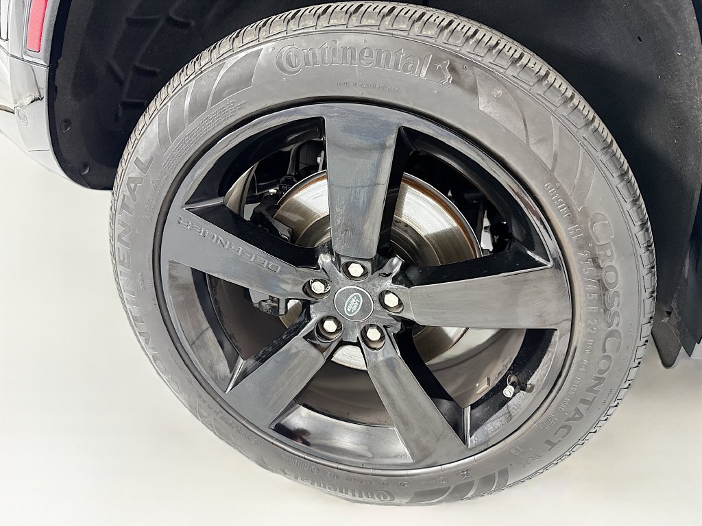 Certified Used 2024 Santorini Black Metallic Land Rover V8 image 30