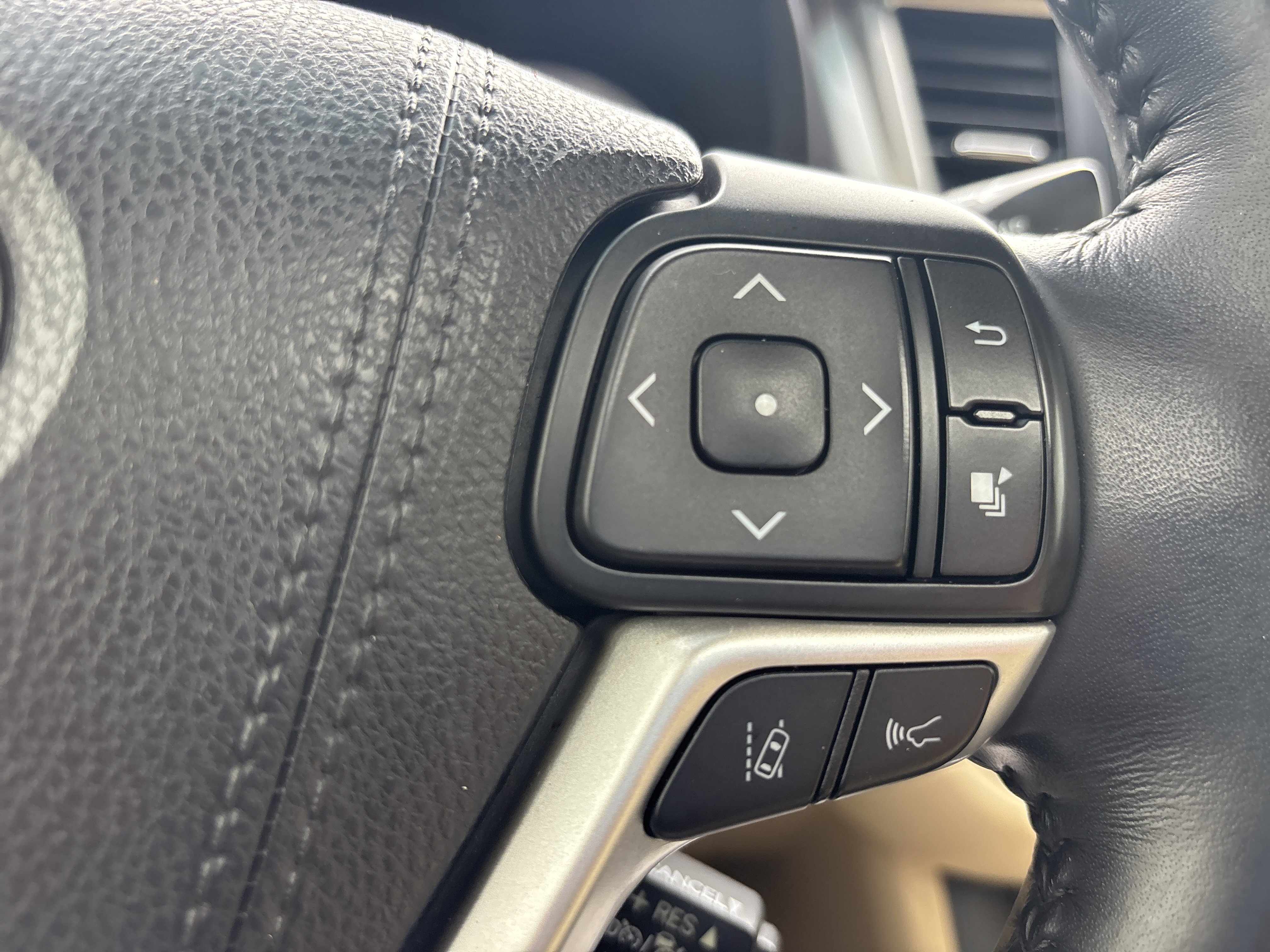 Used 2018 Midnight Black Metallic Toyota Limited AWD image 32