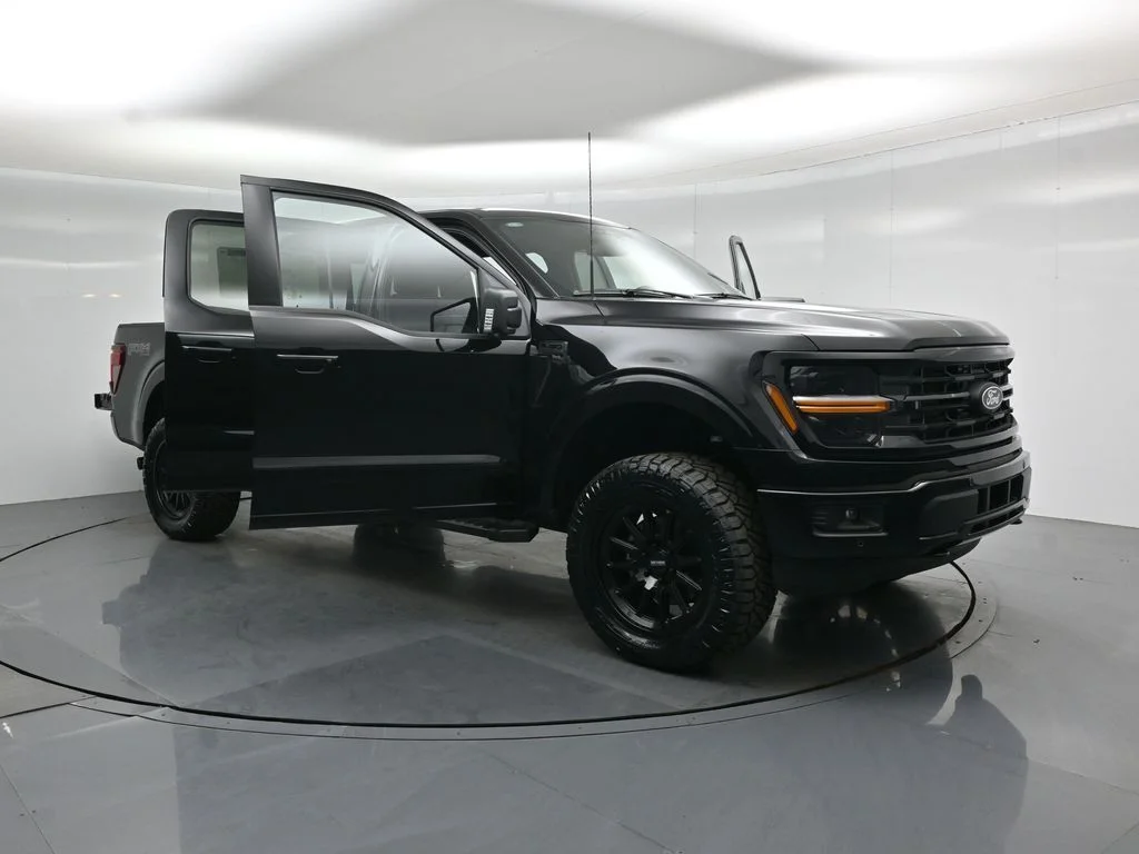 New 2026 Agate Black Metallic Ford XLT image 25