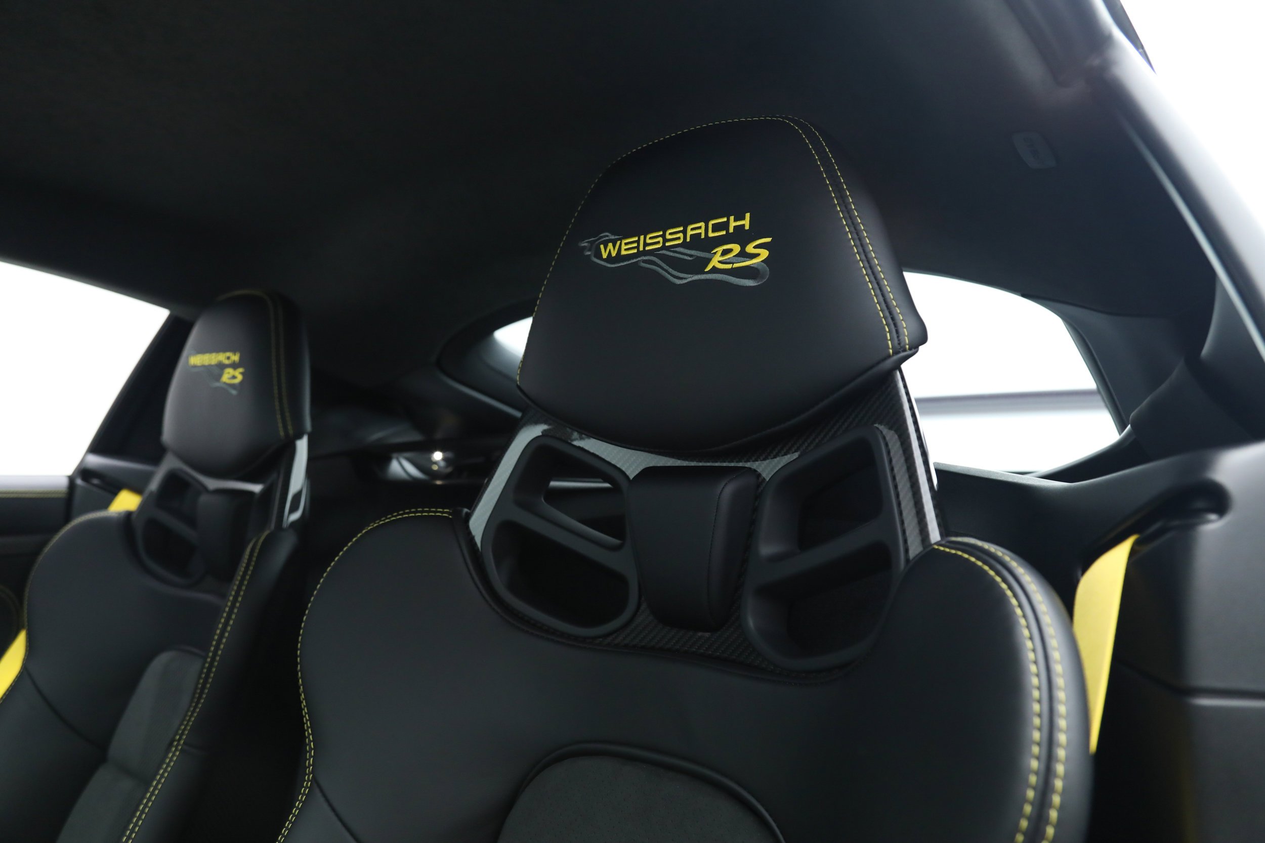Used 2025 White Porsche GT4 RS Coupe image 26