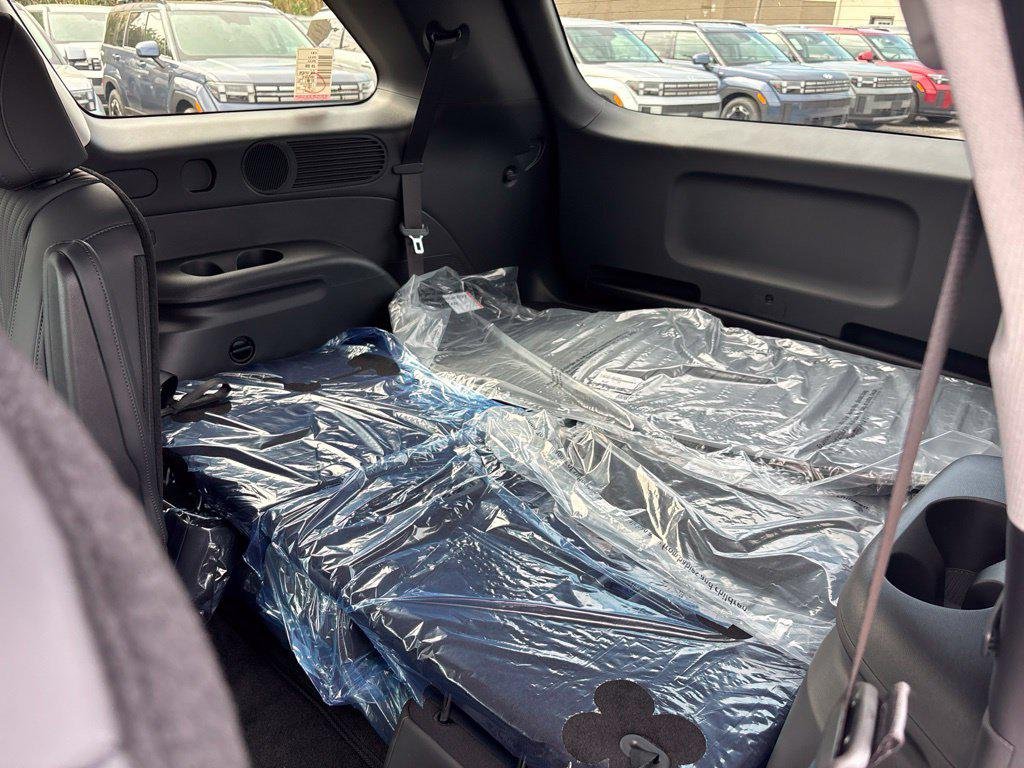 New 2027 Silver Hyundai SEL AWD image 15