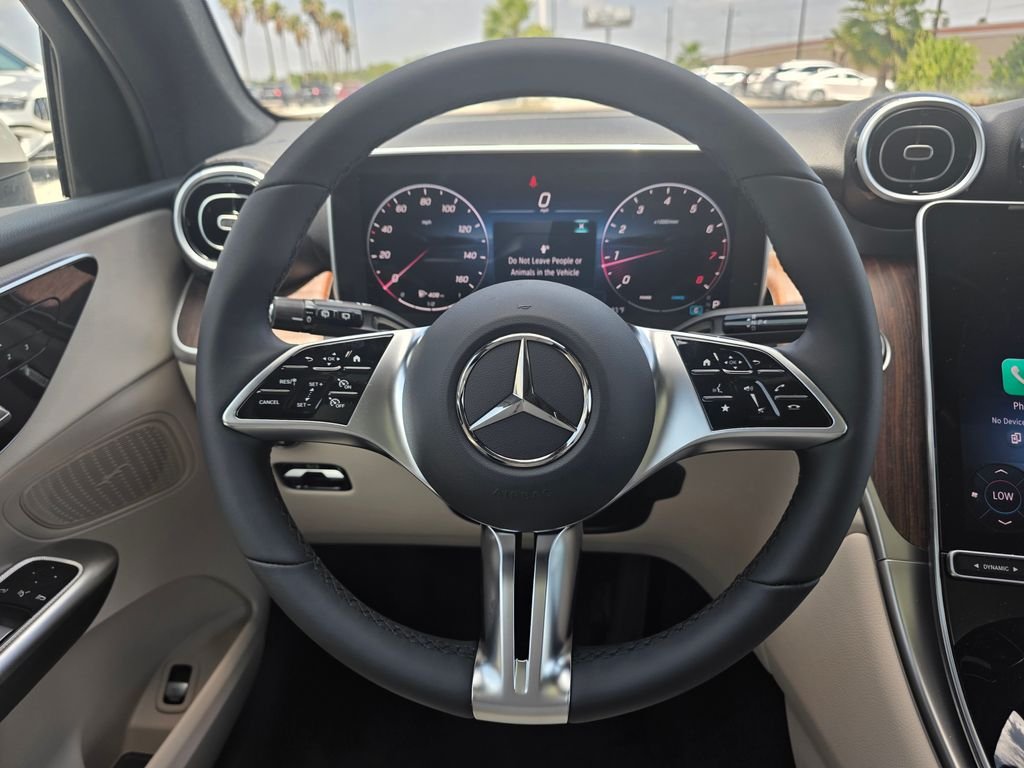 New 2026 Polar White Mercedes-Benz GLC 300 image 21