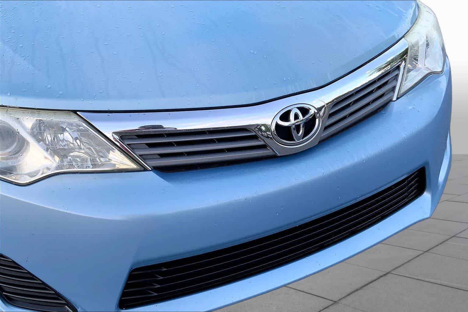 Used 2012 CLEARWATER BLUE META Toyota L image 26